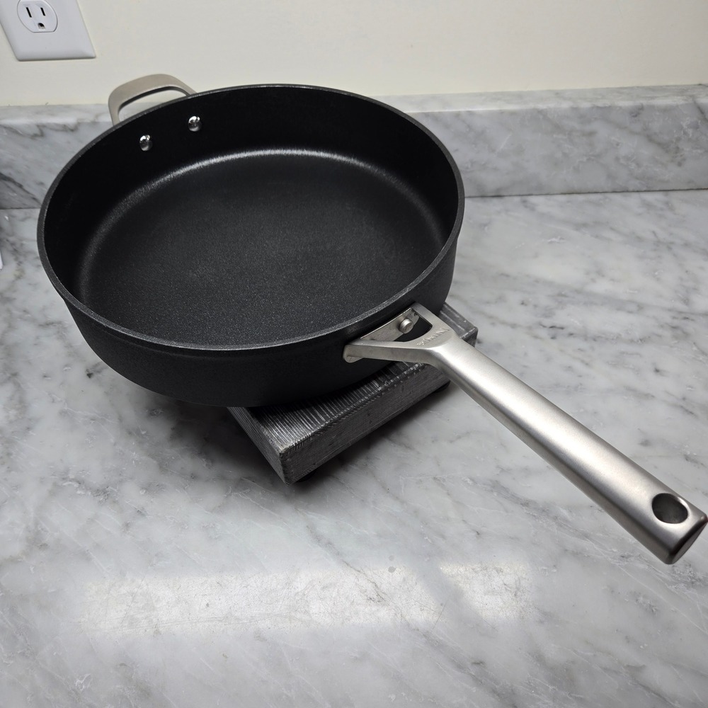Ninja Foodi NeverStick Premium Saute Pan, 5 Quarts, Hard Anodized C30150, No Lid